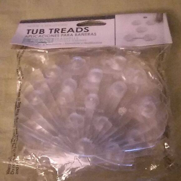 Seashell Tub Treads  - Picture 1 of 2